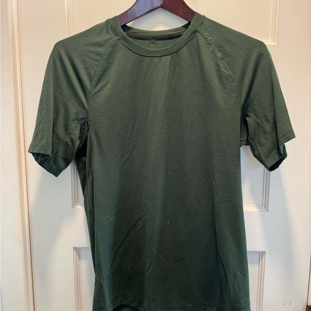 lululemon athletica Rainforest Green License to Train Short-Sleeve Shirt